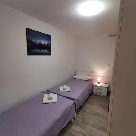 Matej Apartmen-balcony With View And Free Parking