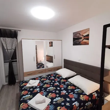 Matej Apartmen-balcony With View And Free Parking *